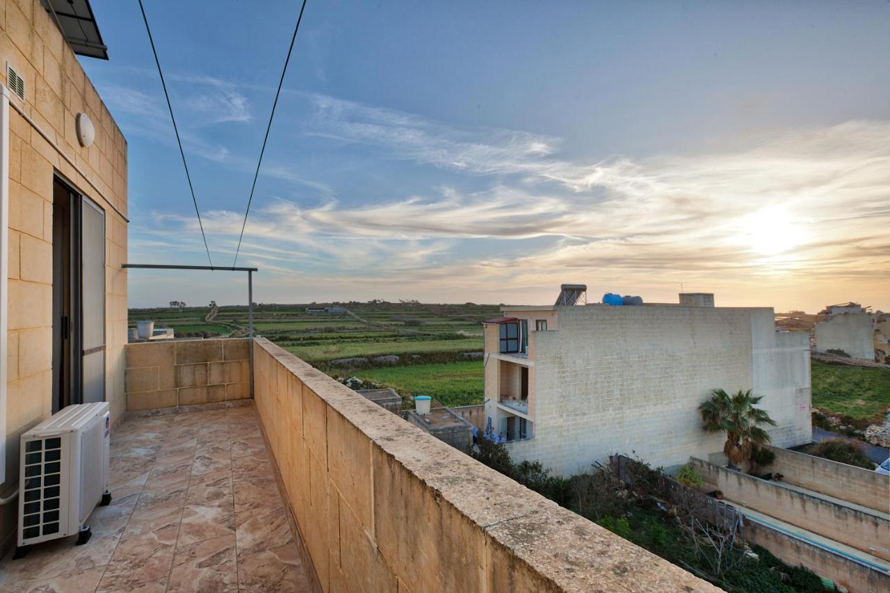 Summer Fields Penthouse With Amazing Views Leilighet Sannat Eksteriør bilde